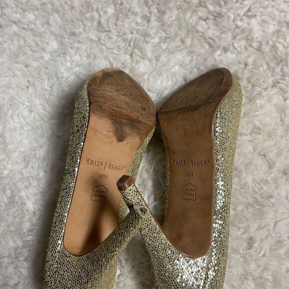 White House Black Market Dancer synthetic sparkling gold heels peep toe SZ10M - Picture 9 of 11